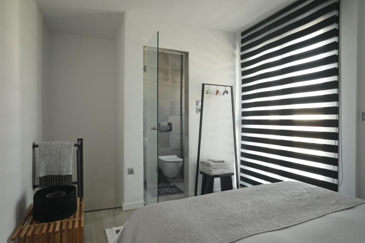 Leoforos 28Is Oktovriou Apartman Szaloniki Kültér fotó