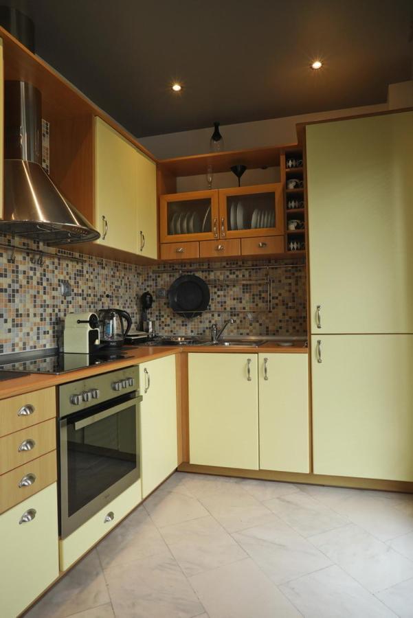 Leoforos 28Is Oktovriou Apartman Szaloniki Kültér fotó
