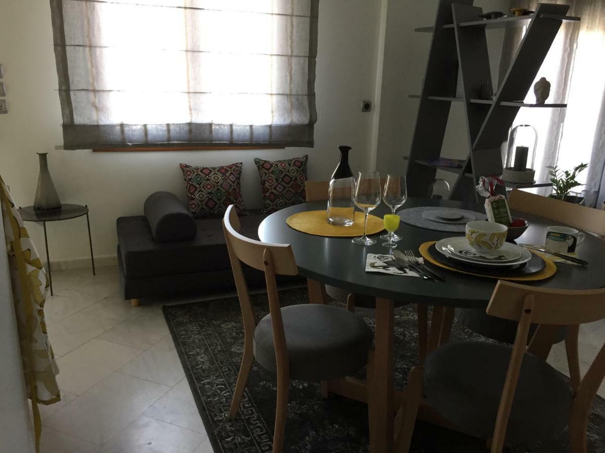Leoforos 28Is Oktovriou Apartman Szaloniki Kültér fotó