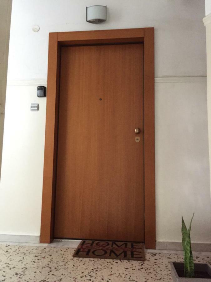 Leoforos 28Is Oktovriou Apartman Szaloniki Kültér fotó