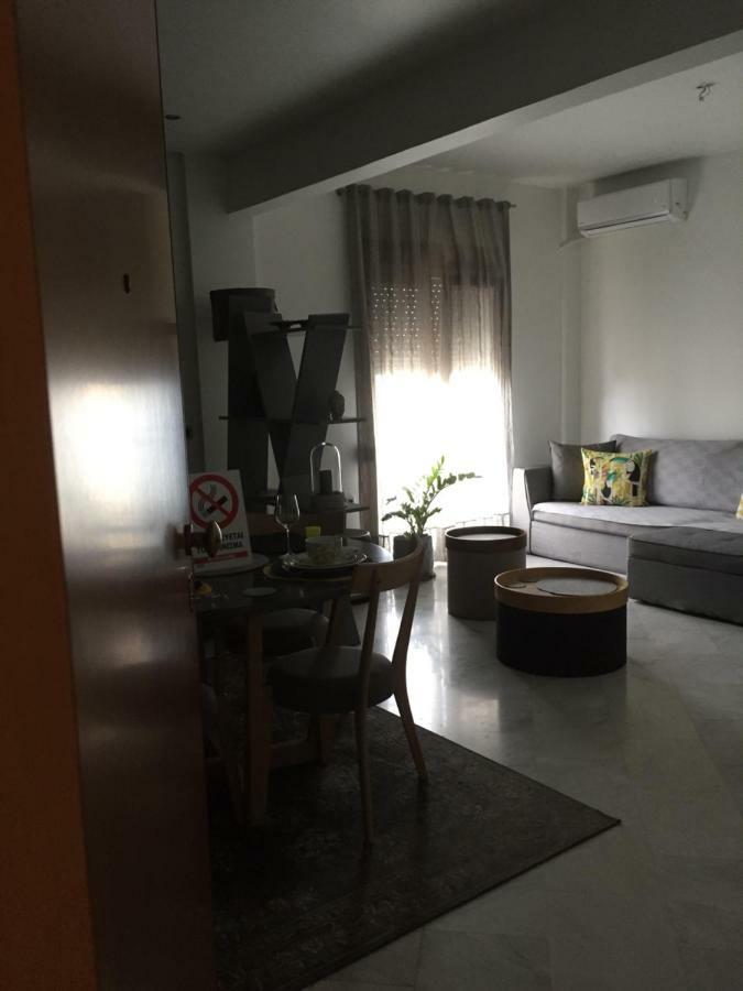 Leoforos 28Is Oktovriou Apartman Szaloniki Kültér fotó